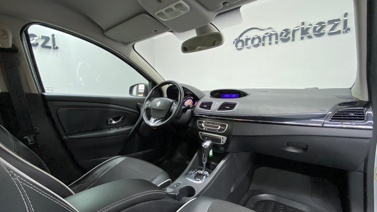 RENAULT FLUENCE 17